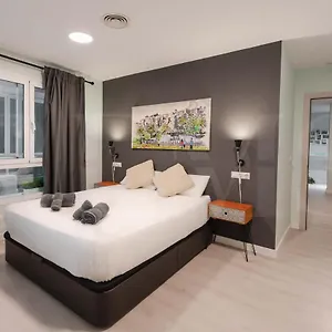 https://stylish-apartment-in-the-historic-center-30-meters-from.hotelsinnerja.org
