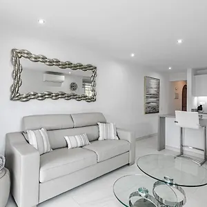 https://mango-la-caleta-1a025.tenerifehoteles.net